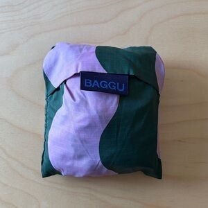 BAGGU Standard - purple and green wavy stripe